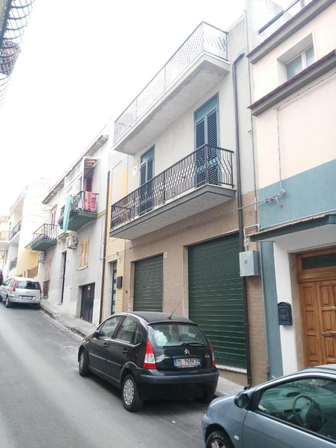 Quattroquarti Stradivari Home Noto Luaran gambar